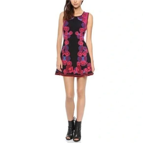 DIANE VON FURSTENBERG Floral Knit Flare Dress S $450 - Picture 1 of 12